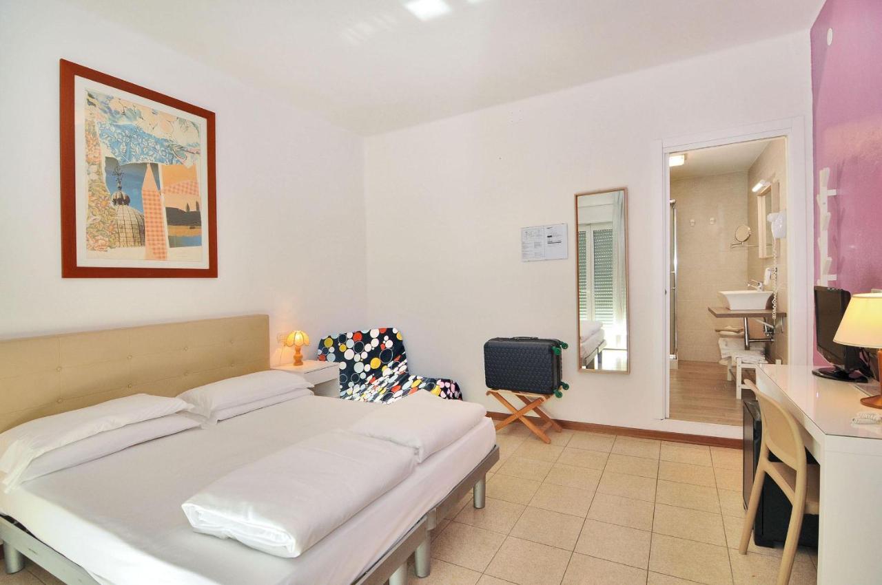 Hotel Nederland Caorle Eksteriør bilde