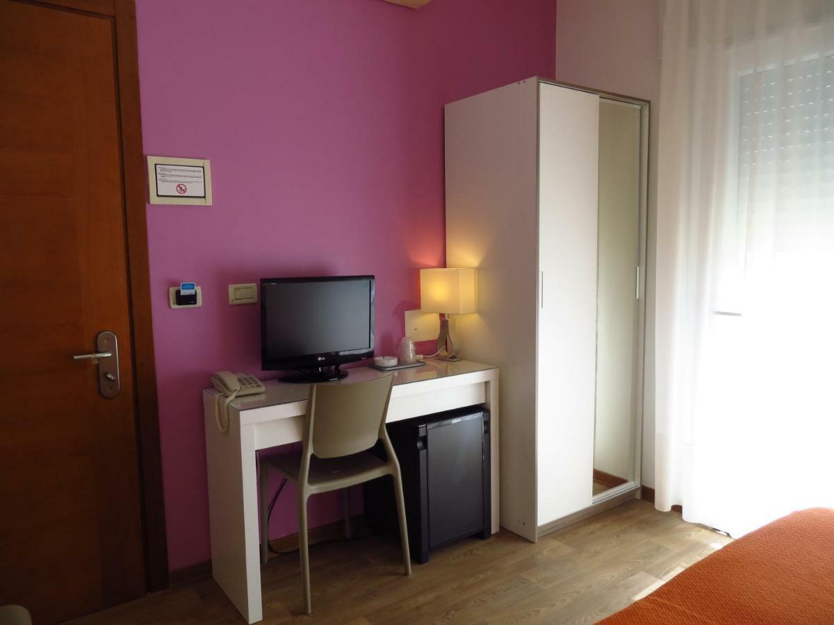 Hotel Nederland Caorle Eksteriør bilde
